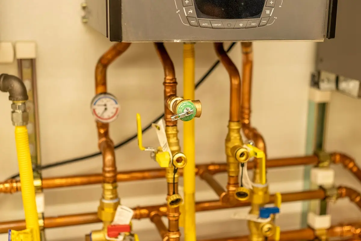 Licensed technician providing Emergency Plumbing for a homeowner in Creve Coeur